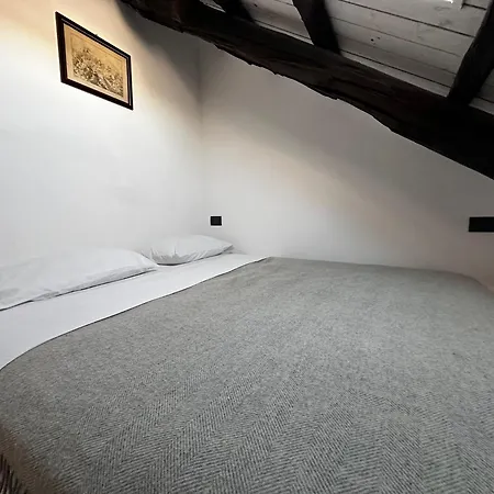 La Cavallerizza Apartment *