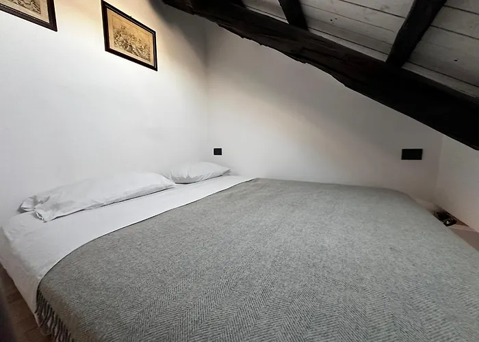 La Cavallerizza Apartment *