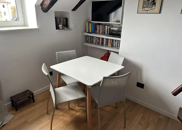 La Cavallerizza Apartment *